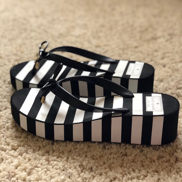 kate spade Shoes - Kate Spade New York Size 8 Rhett Flip Flops